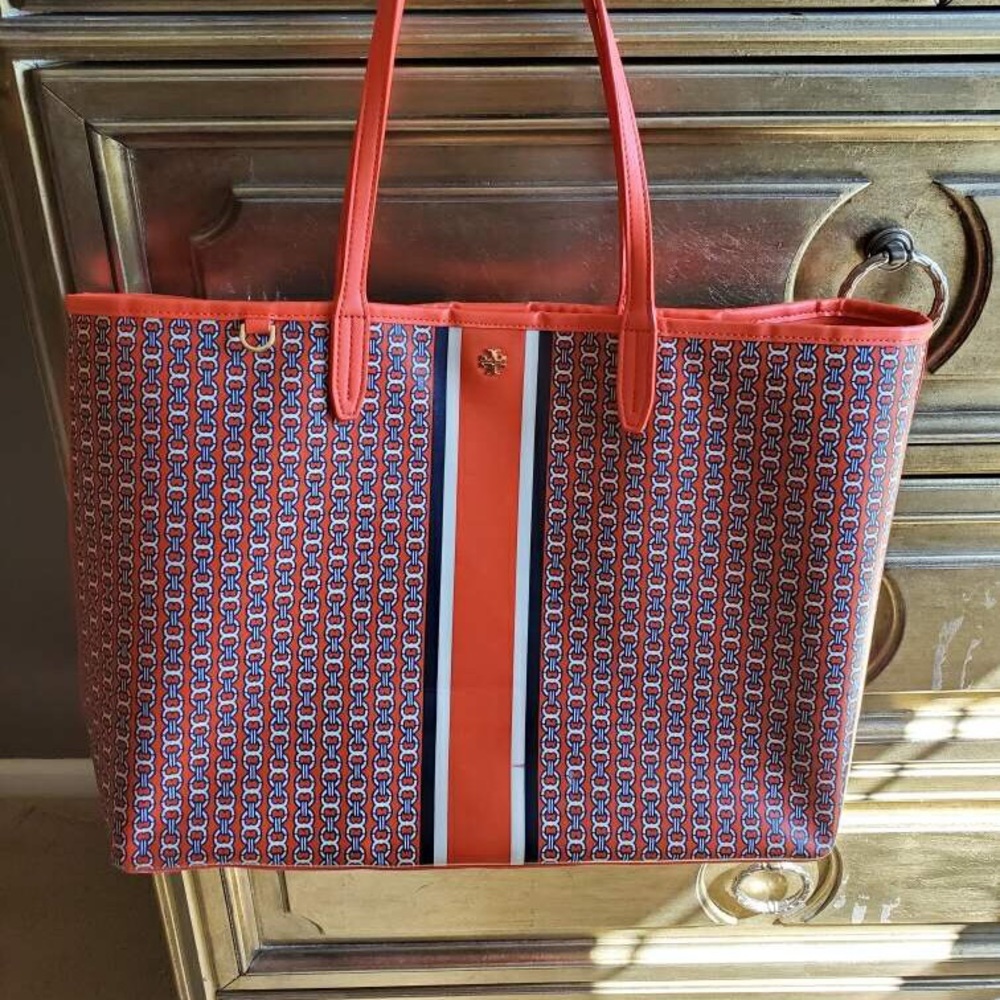 Tory Burch Tote. Like new